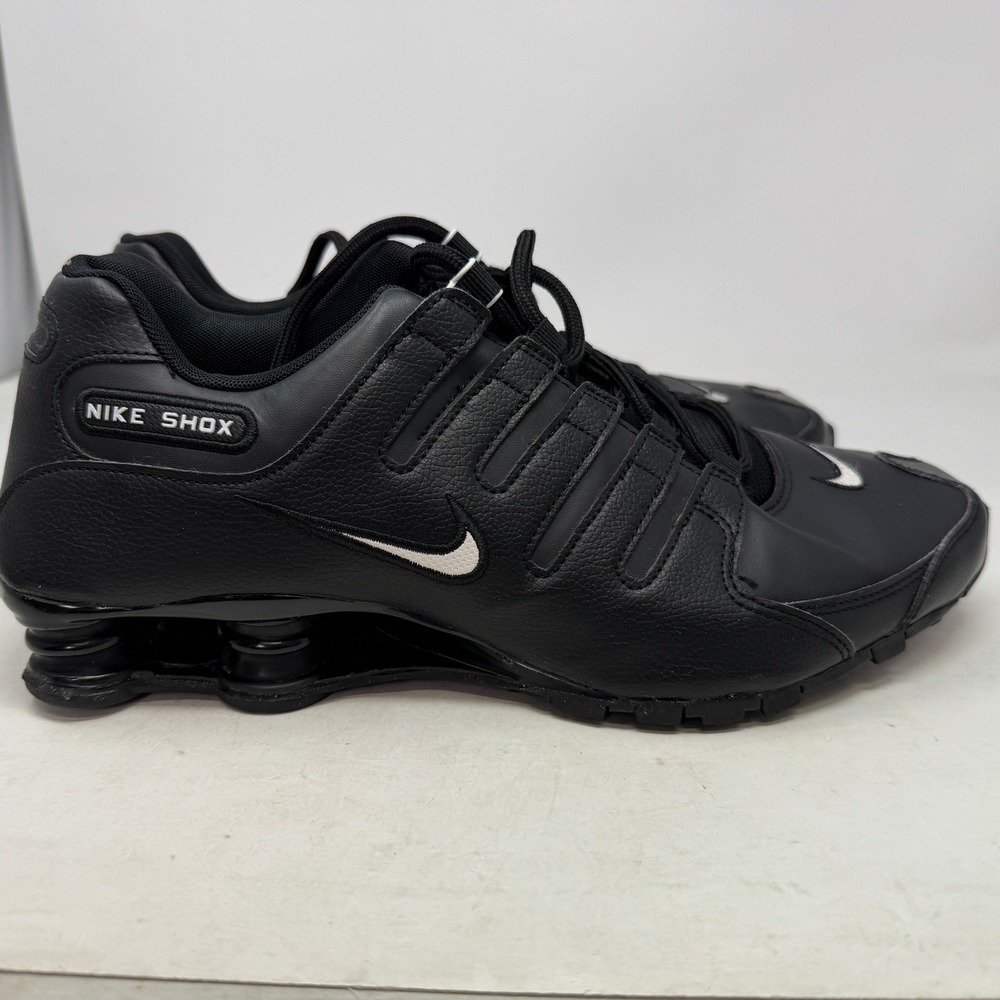 Nike Sneakers Mens 11.5 Shox R4 Black 501524-091 EUC